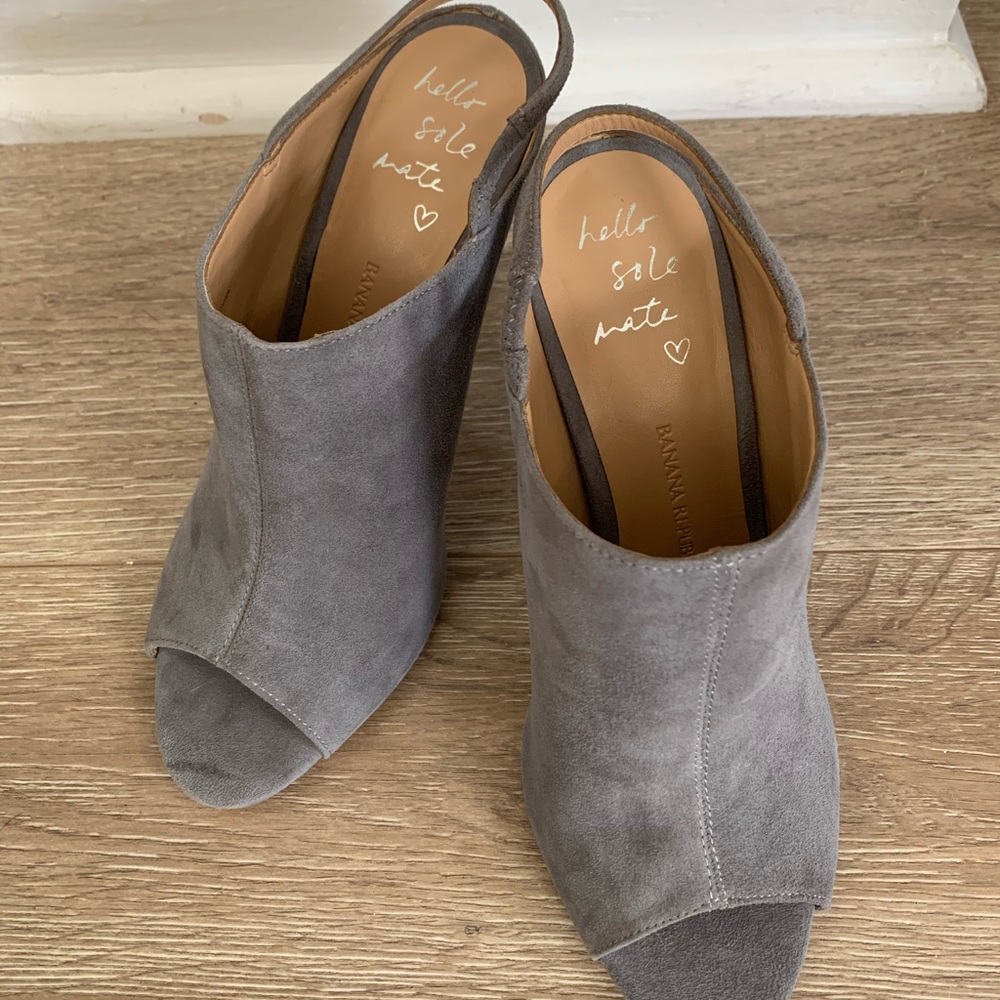 Blue gray suede heels